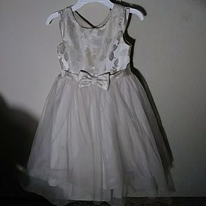Girls holiday dress